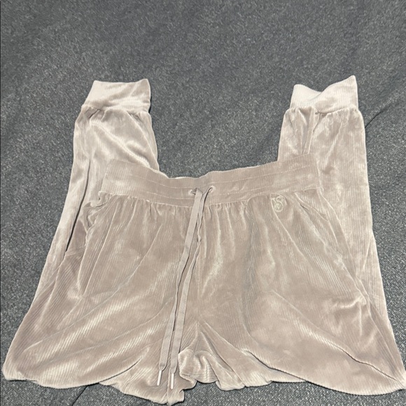 Victoria’s Secret Velour Ribbed High-Rise Jogger Pants Taupe Tan Size M - Picture 6 of 7